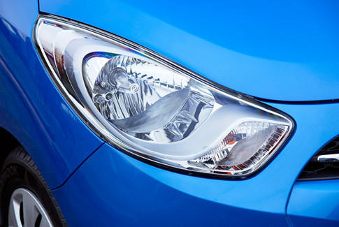 Đèn Halogen lắp trên mẫu Hyundai Grand i10