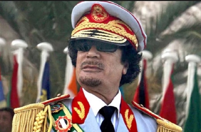 Đại tá Muammar al-Gaddafi nắm quyền kiểm soát chính phủ Libya vào năm 1969 sau một cuộc “đảo chính không đổ máu” và cai trị nước này như một nhà độc tài Châu Phi trong suốt 42 năm cầm quyền