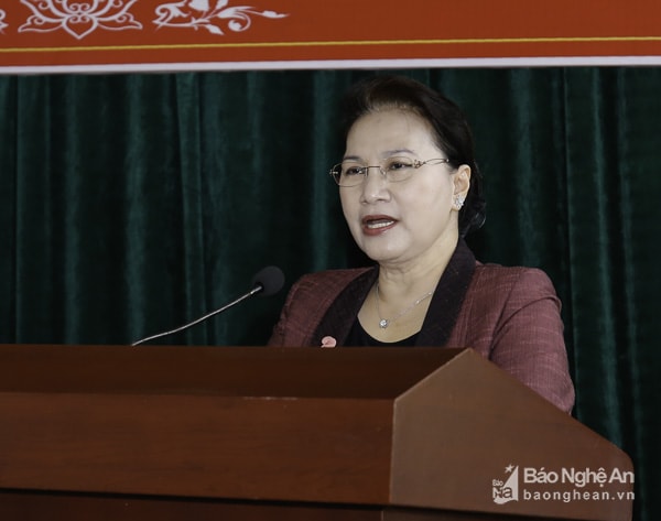 Chủ tịch Quốc hội Nguyễn Thị Kim Ngân và đoàn công tác về Khu di tích Kim Liên tưởng niệm Chủ tịch Hồ Chí Minh