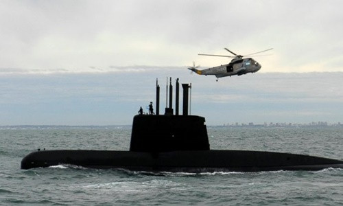 Tàu ngầm ARA San Juan tham gia một chiến dịch trên biển hồi năm 2013. Ảnh: AP.