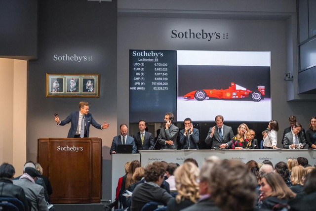 Chiếc xe đang được đấu giá tại nhà Sotheby, lúc giá còn đang ở mức 6,7 triệu USD. Ảnh: Automobilemag