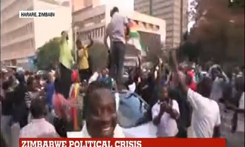 Tổng thống Zimbabwe từ chức sau 37 năm cầm quyền