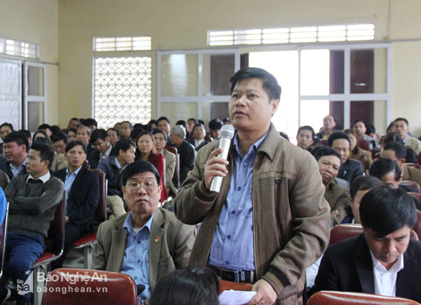 Chủ tịch Hội Nông dân huyện Nguyễn Hồng Xuân cho rằng, chính sách hỗ trợ phát triển nông nghiệp, nông thôn đang còn quá nhỏ lẻ và có những chính sách không đến được với người dân. Ảnh: Mai Hoa