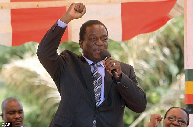 Về phần mình, ông Mnangagwa không đưa ra bình luận liên quan tới nghi vấn ông là nhân vật lập ra kế hoạch bạo lực này. BBC dẫn nguồn tin trong đảng Zanu-PF xác nhận chính ông Mnangagwa là mối liên kết giữa quân đội, cơ quan tình báo và đảng Zanu-PF. Nguồn tin này còn nhận xét ông Mnangagwa là “cái tai của Tổng thống Mugabe”.