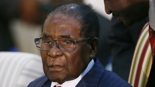 Ông Robert Mugabe, người vừa từ chức Tổng thống Zimbabwe sau 37 năm cầm quyền. Ảnh: Reuters.