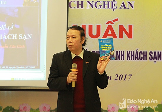 GS.TS.NGND Nguyễn Văn Đính, Phó Chủ tịch Hiệp hội đào tạo du lịch Việt Nam. Ảnh: Chu Thanh