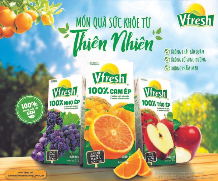 Đa dạng các sản phẩm nước trái cây Vfresh 100% của Vinamilk sẽ là nguồn cung cấp các vitamin cần thiết giúp tăng sức đề kháng cho mỗi người. Ảnh: P.V