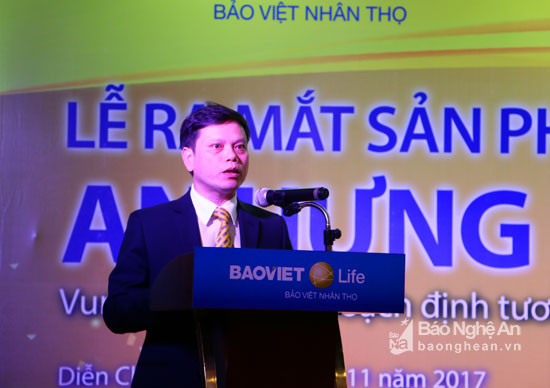 Ông Hoàng Công Sáng - Giám đốc Công ty Bảo Việt Nhân thọ Bắc Nghệ An phát biểu khai mạc lễ ra mắt sản phẩm mới 