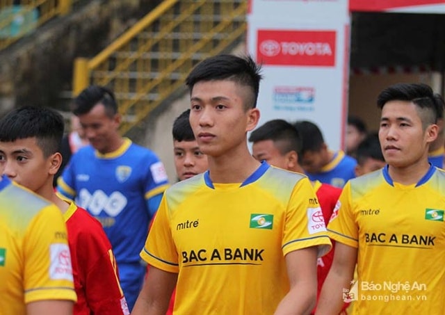 Tiền đạo Phan Văn Đức của SLNA. Ảnh: Trung Kiên