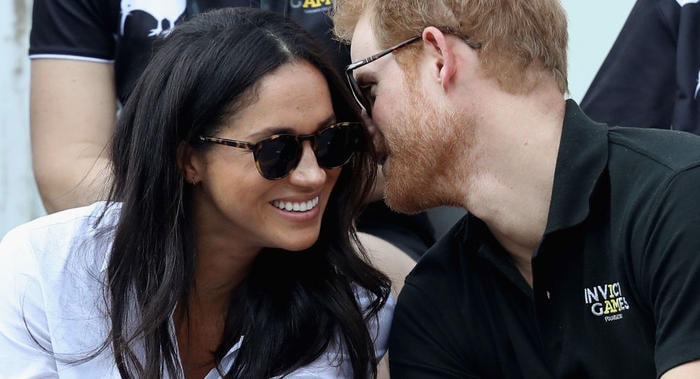 Hoàng tử Harry đã đính hôn với nữ diễn viên người Mỹ Meghan Markle.