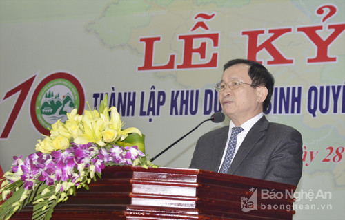 Phó Chủ tịch UBND tỉnh Đinh Viết Hồng phát biểu khai mạc Lễ kỷ niệm. Ảnh Thanh Lê