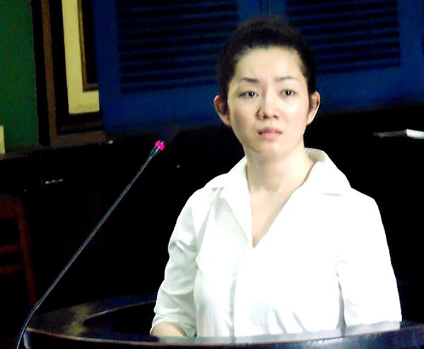 Huỳnh Thị Lam Thảo tại phiên tòa.
