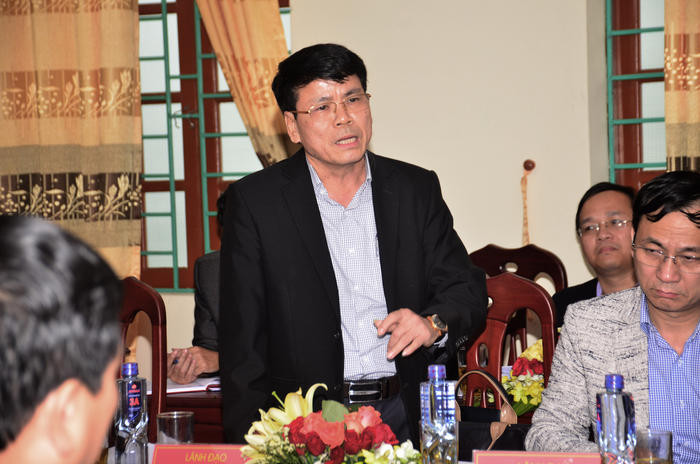 Phó Giám đốc Sở NN&PTNT Nguyễn Tiến Lâm phát biểu tại cuộc làm việc. Ảnh: Thành Duy
