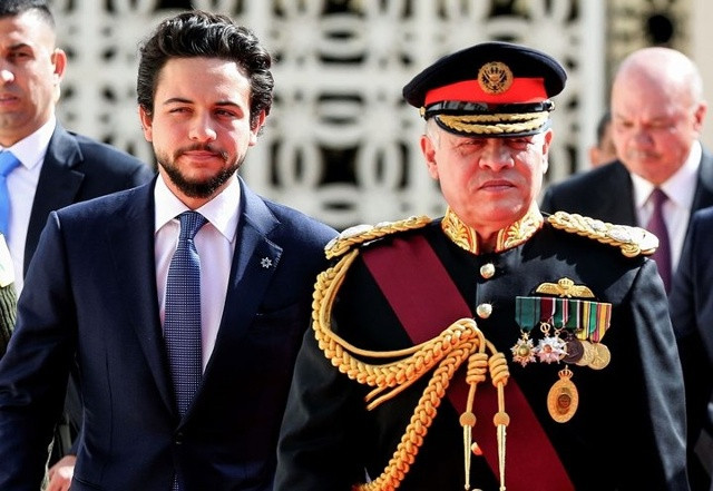 Hoàng tử Jordan - Al Hussein bin Abdullah II (23 tuổi) không chỉ là thành viên Hoàng gia cũng là một 
