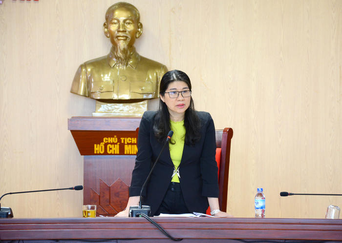 Trưởng Ban Dân tộc HĐND tỉnh Lô Thị Kim Ngân kết luận buổi làm việc. Ảnh: T.G
