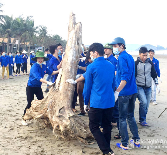  Sinh hoạt Chi đoàn thật sự đã trở thành một sân chơi kết nối thắt chặt hơn tình đồng nghiệp trong tập thể cán bộ trẻ của Bệnh viện. 