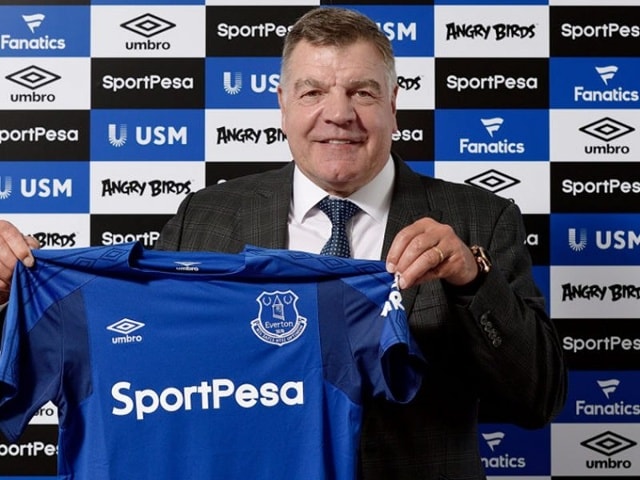 HLV Sam Allardyce trong ngày ra mắt ở đội bóng mới Everton. Ảnh: Internet