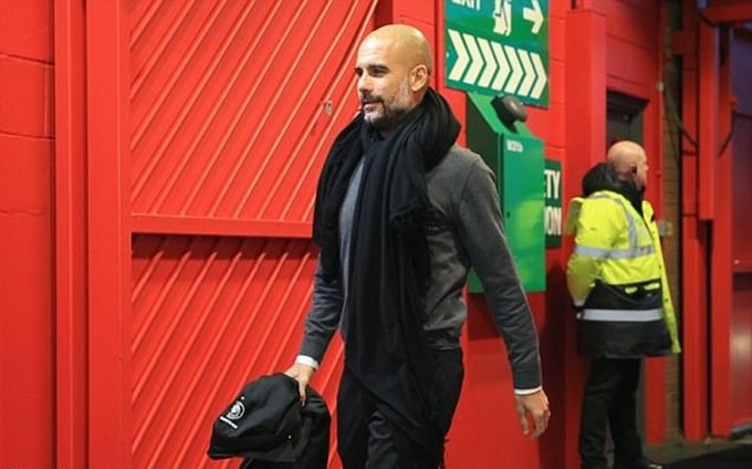 Guardiola khẳng định ưu thế khi đấu Mourinho. Chiến thắng 2-1 tối 10/12 giúp Guardiola có chiến thắng thứ chín trong 20 lần đối đầu với đồng nghiệp người Bồ Đào Nha. Con số này với Mourinho chỉ là bốn. Cựu HLV Real Madrid chưa thể cải thiện thành tích đối đầu kể từ những lần đọ sức tại La Liga, khi dẫn dắt Real Madrid đấu Barca.