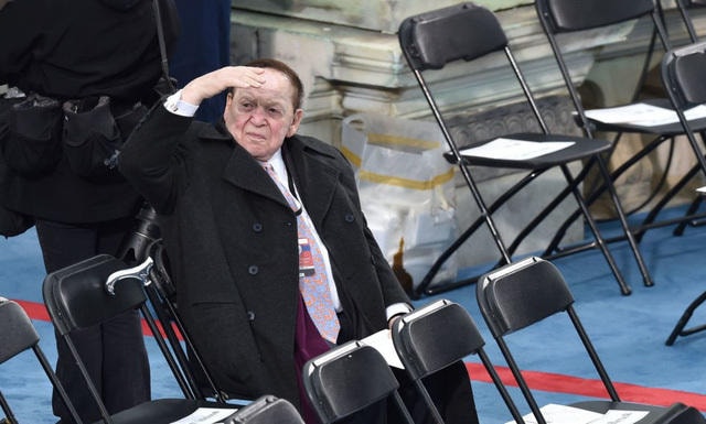 Tỉ phú Sheldon Adelson, 84 tuổi được cho là người làm giàu từ hai bàn tay trắng - Ảnh: AFP