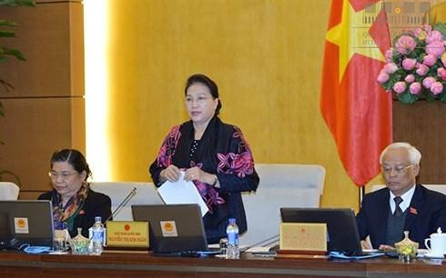 Chủ tịch Quốc hội Nguyễn Thị Kim Ngân phát biểu khai mạc phiên họp. (Ảnh: Quochoi.vn)