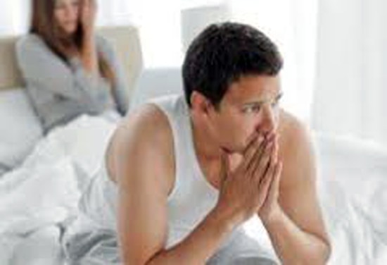  Nghiện thuốc lâu năm có thể dẫn tới chứng liệt dương hoặc ảnh hưởng khả năng cương cứng. Ảnh: Internet