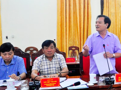 Đồng chí Hồ Phúc Hợp - Ủy viên BTV, Trưởng ban Tuyên giáo Tỉnh ủy phát biểu về nâng cao hiệu lực hoạt động của một số lĩnh vực tại cuộc họp Ban thường vụ Tỉnh ủy. Ảnh tư liệu