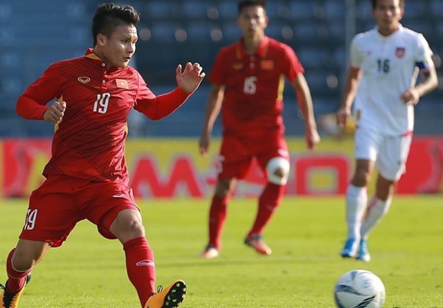 Quang Hải đang thích nghi và tiến bộ trong sơ đồ 3-4-3. Ảnh: Internet