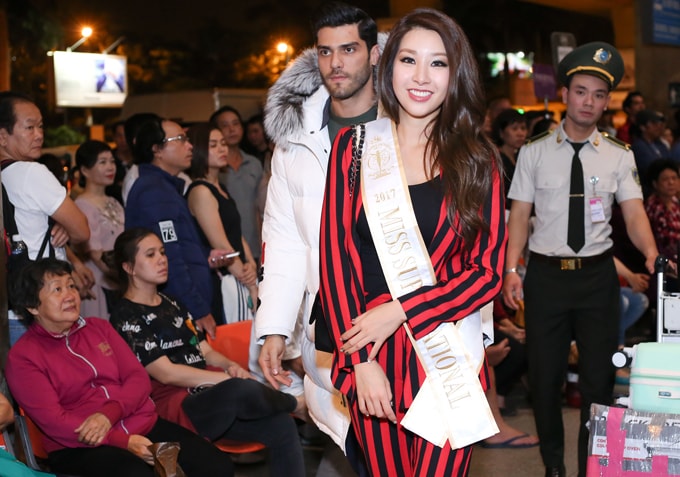 Cả hai chiến thắng trong cuộc thi Miss and Mister Supranational 2017 tổ chức ở Ba Lan hôm 1/12. Đại diện Việt Nam là Á hậu Biển Khánh Phương cũng tranh tài tại sân chơi này nhưng chỉ dừng ở vị trí top 25 chung cuộc.