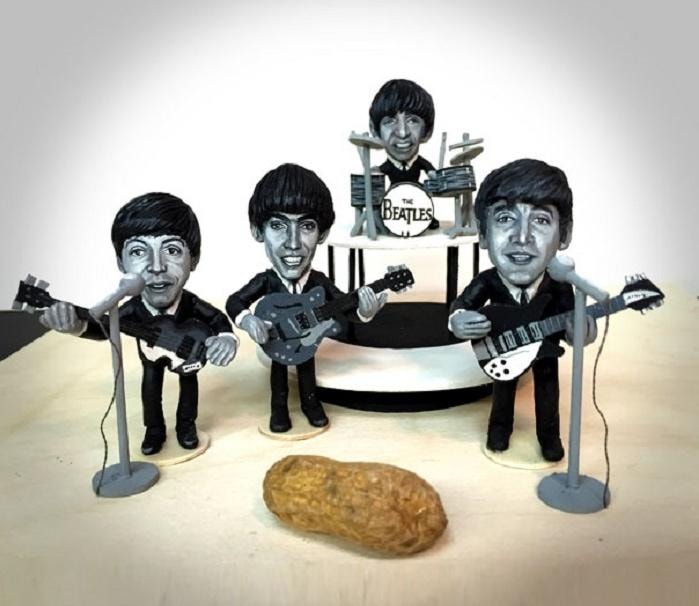 cho đến ban nhạc The Beatles đều được thể hiện hoàn hảo qua bàn tay tài hoa của Steve.