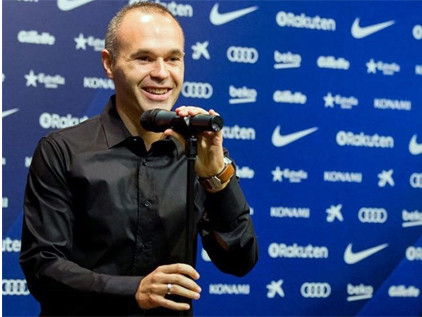 Iniesta từng giành một World Cup, hai Euro, tám La Liga và bốn Champions League trong sự nghiệp. Ảnh: Reuters