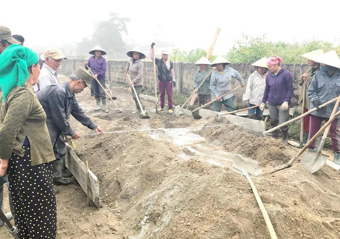 Các đoạn đường đều đảm bảo kích thước, độ dày tiêu chuẩn. Ảnh: Minh Thái