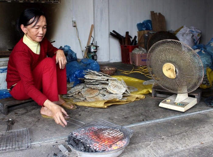 Một phần nguyên liệu được tạo ra ngay tại làng nghề