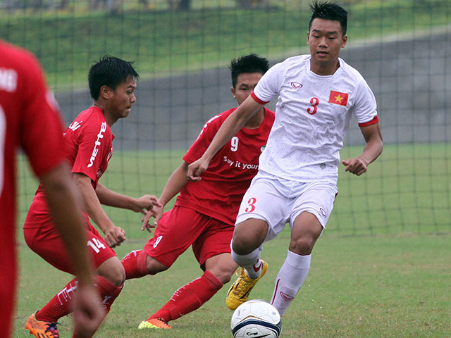 Thành Chung từng thi đấu trong màu áo U19 Việt Nam