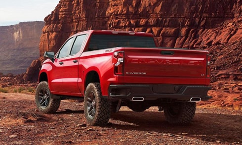 Silverado 2019 không thay đổi nhiều về thiết kế ngoại thất so với bản cũ. 