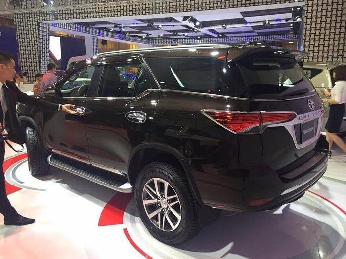 Mẫu xe Fortuner vừa không có hàng, vừa đắt thêm gần 200 triệu nếu mua vào thời điểm này.