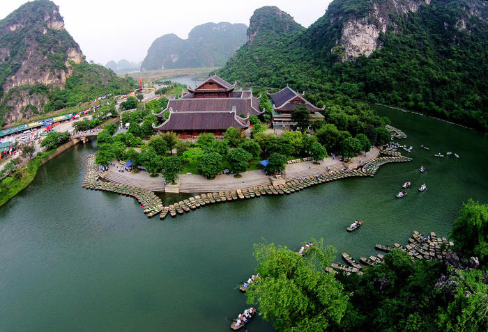 Quần thể danh thắng Tràng An, Ninh Bình là điểm đến hấp dẫn với đông đảo du khách trong và ngoài nước. Ảnh: Internet