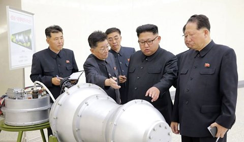 Dưới sức ép cấm vận của cộng đồng quốc tế, Triều Tiên vẫn không ngừng thử hạt nhân và tên lửa.