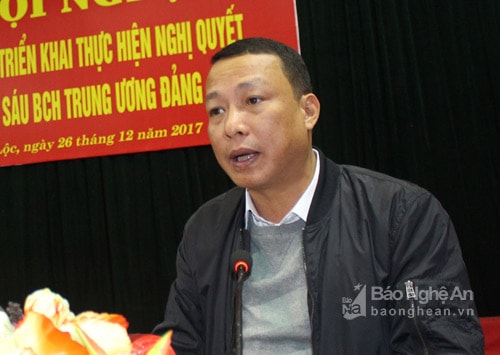 Đồng chí Phạm Hồng Quang - Bí thư Huyện ủy Nghi Lộc phát biểu chỉ đạo hội nghị. Ảnh: Nhật Tuấn