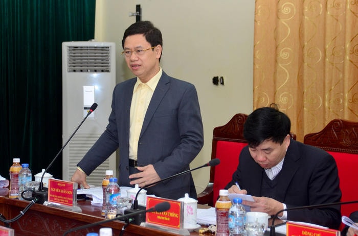 Phó Bí thư Thường trực Tỉnh uỷ Nguyễn Xuân Sơn phát biểu tại cuộc làm việc. Ảnh: Thành Duy