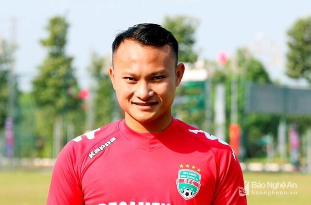 Tiền vệ Nguyễn Trọng Hoàng. Ảnh: NVCC