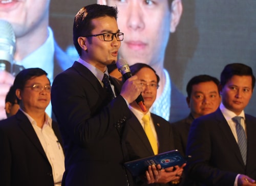 PGS Trần Xuân Bách chia sẻ tại buổi lễ. Ảnh: Võ Hải.