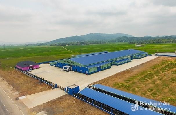 Nhà máy may Hitex, TX. Thái Hòa. Ảnh: Sách Nguyễn