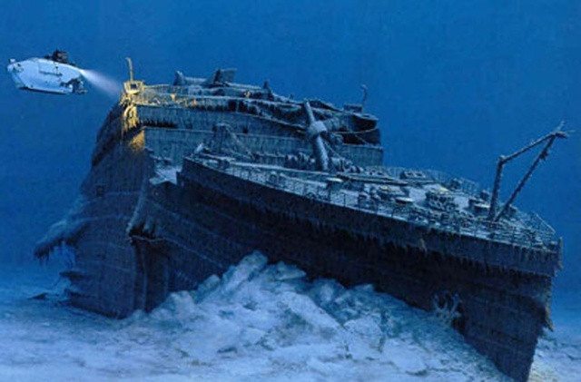 Trong năm 2018, giấc mơ được tận mắt ngắm nhìn con tàu Titanic huyền thoại sẽ trở thành hiện thực.  Blue Marble Private, một công ty du lịch có trụ sở ở London (Anh), đã tuyên bố họ sẽ tổ chức những tour du lịch dài 8 ngày, đưa du khách xuống độ sâu 4.000 m dưới biển để tham quan những gì còn lại của con tàu nổi tiếng. Chuyến du hành đặc biệt này sẽ được tiến hành vào năm 2018, bắt đầu từ Newfoundland, Canada.