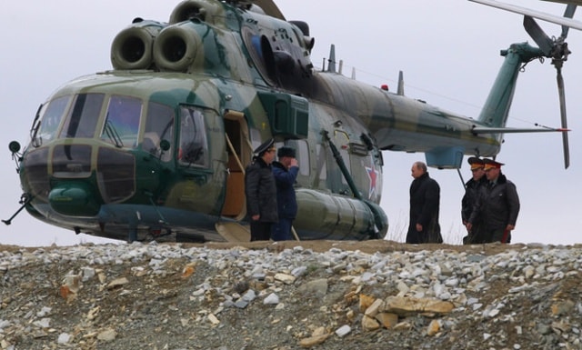 Tổng thống Nga Vladimir Putin sử dụng một phi đội trực thăng Mi-8MTV dành cho các hành trình ngắn và trung bình trong lãnh thổ Nga. Mỗi chiếc trực thăng được trang bị nhiều tiện nghi cao cấp, cùng hệ thống phòng thủ tối tân để bảo vệ an toàn cho Tổng thống Nga. Mi-8 cùng phiên bản trực thăng tấn công Mi-24 là những khí tài mang tính biểu tượng của Liên Xô từ thời Chiến tranh Lạnh. Có hơn 17.000 chiếc được sản xuất và phục vụ cho hàng chục quốc gia, biến Mi-8 trở thành dòng trực thăng phổ biến nhất thế giới. Loại trực thăng này được đánh giá cao nhờ độ tin cậy, khả năng hoạt động trong nhiều môi trường khắc nghiệt và mức giá rẻ hơn những sản phẩm cùng loại của phương Tây.
