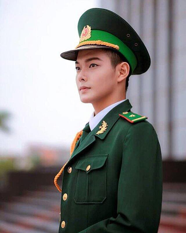 Nguyễn Nam Giang, 19 tuổi, sinh viên Trường Đại học Văn hóa nghệ thuật Quân đội. Ảnh NVCC