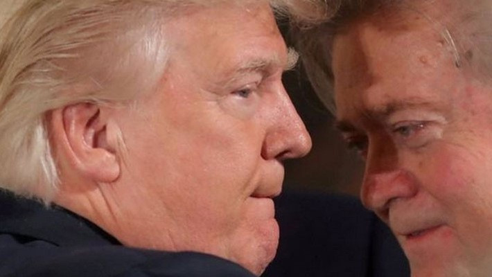 Tổng thống Mỹ Donald Trump ngày 3/1 gọi cựu chiến lược gia Nhà Trắng Steve Bannon là người 