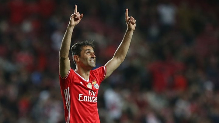 9. Jonas (Benfica) 18 bàn thắng - 27 điểm.
