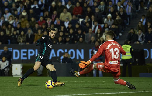 Bale tỏa sáng bằng những pha dứt điểm tinh tế.