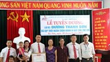 Thưởng nóng tài xế giải cứu 2 bé gái khỏi tay buôn người ở Nghệ An