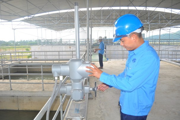 Hệ thống bể lắng lọc tại Xí nghiệp cấp nước vùng phụ cận Vinh. Ảnh tư liệu